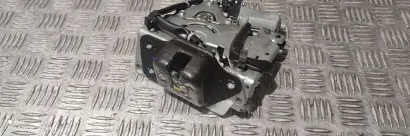 Dodge Durango Tailgate/trunk/boot lock/catch/latch