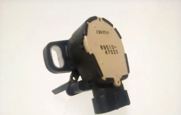 Lexus RX 450H Brake pedal sensor switch 8951047020