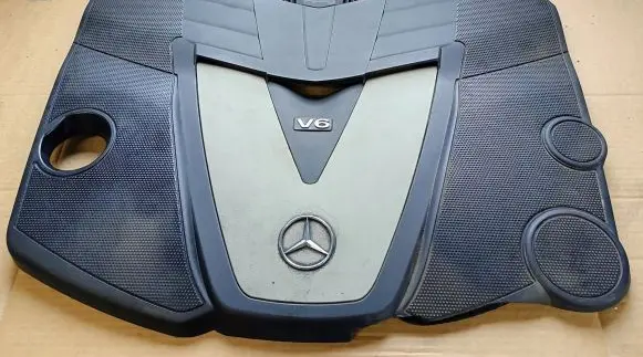 Mercedes-Benz R W251 Engine cover (trim)
