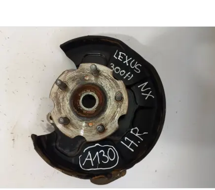 Rear wheel hub spindle/knuckle