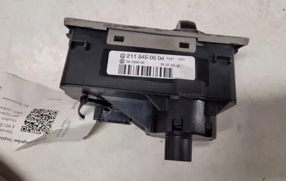 Mercedes-Benz E W211 Light switch 2115450504 04056063 7217
