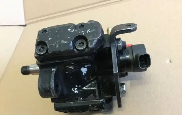 Renault Espace - Grand espace IV Fuel injection high pressure pump 0445010021