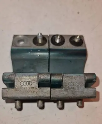 Audi A6 S6 C4 4A Tailgate/trunk/boot hinge 4A9827299C
