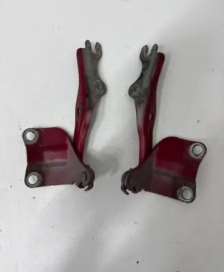 Mazda 6 Engine bonnet/hood hinges 