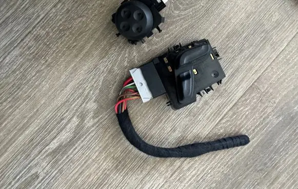 Mercedes-Benz EQC Seat control switch A2059057803 A2059052702