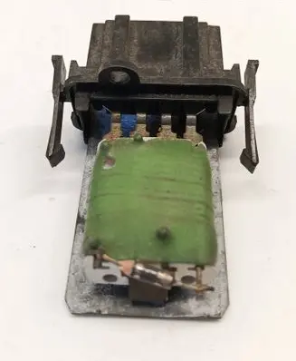 Volkswagen Transporter - Caravelle T4 Heater blower motor/fan resistor 3131090055