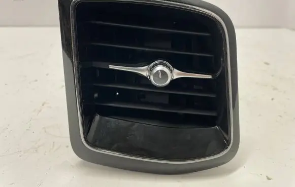 Volvo XC60 Dashboard side air vent grill/cover trim 31477273