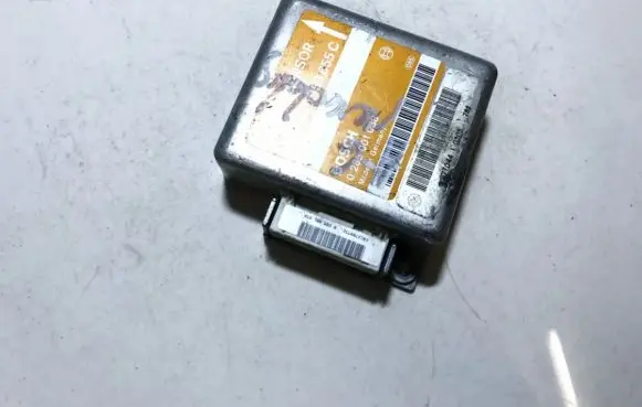 Audi A4 S4 B5 8D Airbag control unit/module 8a0959655c 0285001038