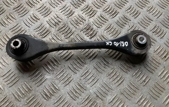 Volkswagen PASSAT B8 Rear control arm 5Q0501529F