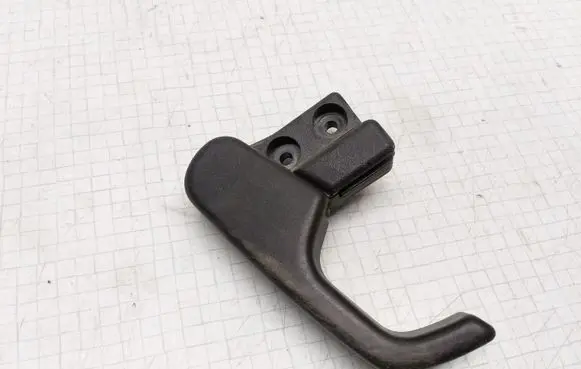 Volkswagen PASSAT B3 Engine bonnet (hood) release handle 357823533