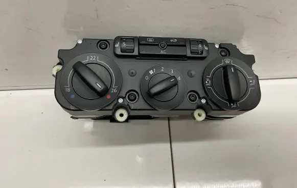 Volkswagen Eos Climate control unit