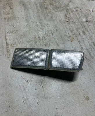 Volkswagen Golf III Front reflector 121601B