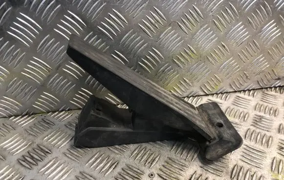 BMW 5 E60 E61 Accelerator throttle pedal 6789998