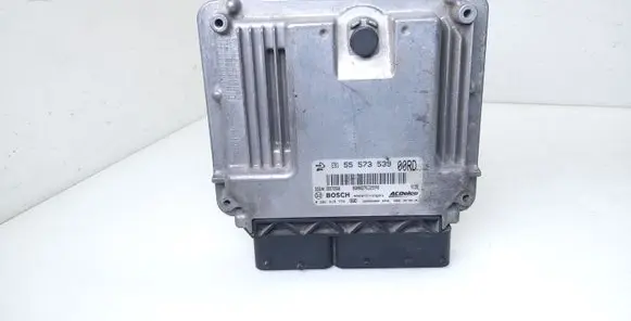 Opel Insignia A Engine control unit/module 55573539 0281015774