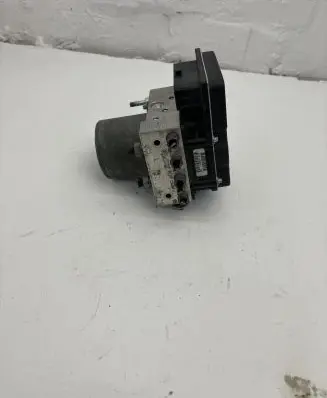 Peugeot 5008 ABS Pump 0265230304 9674677580 0265951738