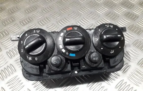 Mercedes-Benz Vaneo W414 Climate control unit a4144460228 q023502