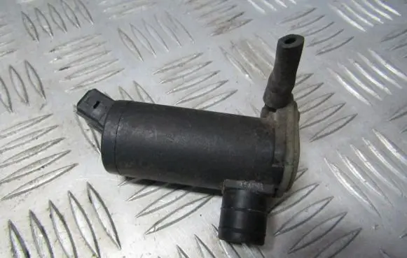 Ford Fiesta Windscreen/windshield washer pump