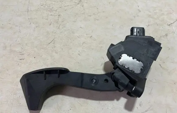 Toyota Auris E180 Accelerator throttle pedal 7811002120