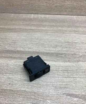 BMW 5 E39 Headlight level height control switch 8360460