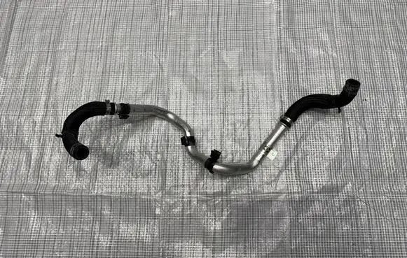 Renault Kangoo II Engine coolant pipe/hose 118295420R