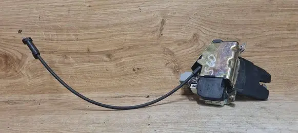 Tailgate/trunk/boot lock/catch/latch