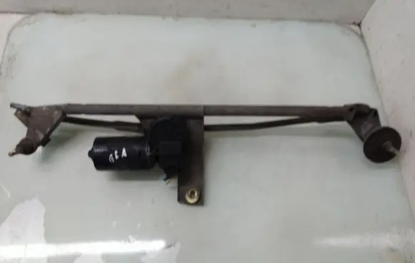 Volvo S70 V70 V70 XC Front wiper linkage and motor 9127592