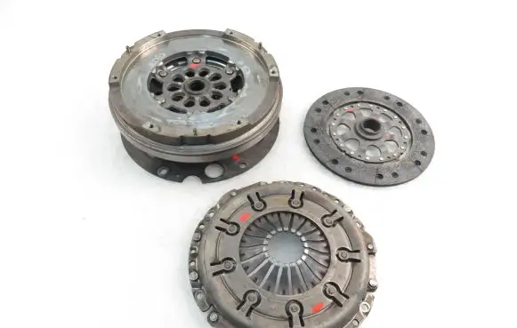 Audi A4 S4 B8 8K Dual mass flywheel 0B1141031N