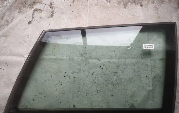 Volkswagen Bora Rear side window as2