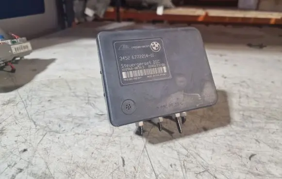 BMW 3 E90 E91 ABS Pump 6772214