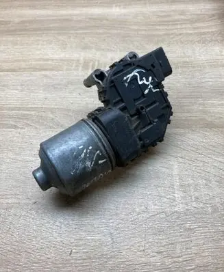 Audi A4 S4 B7 8E 8H Wiper motor 8E2955119A
