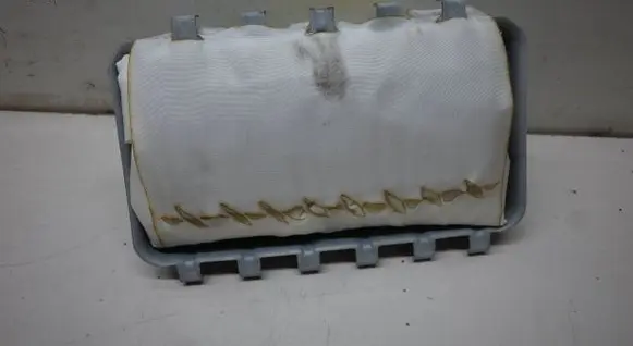 Passenger airbag