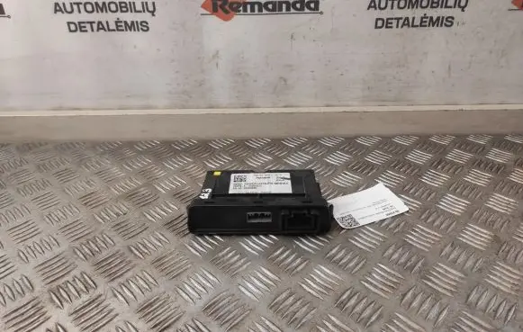 Tesla Model S Tailgate/trunk control unit/module 100751100A