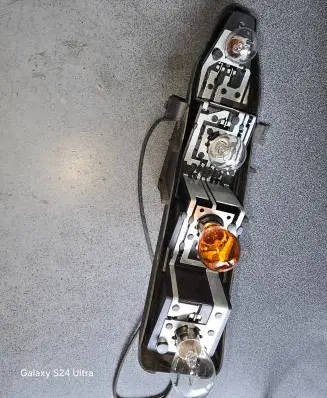 Renault Scenic II - Grand scenic II Tail light bulb cover holder 159118