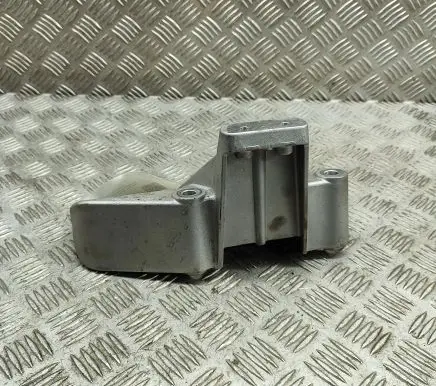 Volvo XC40 Engine mounting bracket 31686306