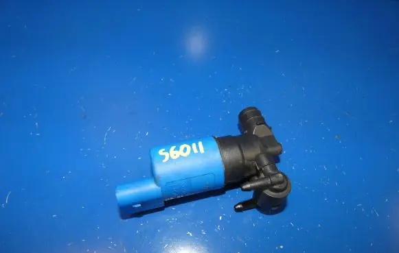 Volvo S60 Headlight washer pump 