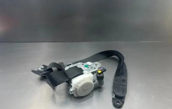 Hyundai i20 (PB PBT) Front seatbelt 888801J2009PT 0070510053