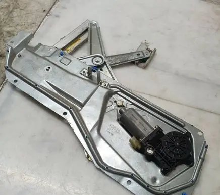 Volvo S70 V70 V70 XC Rear door window regulator with motor 9152725 5162
