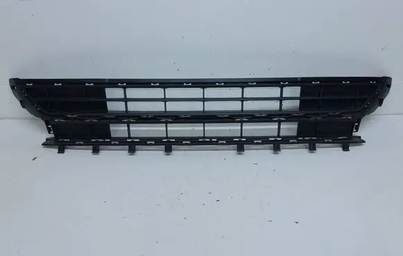 Volkswagen Polo VI Front bumper lower grill 2G0853677M