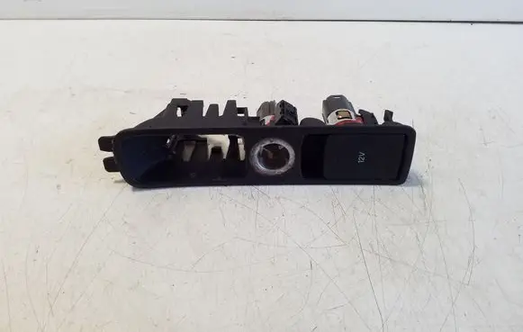 Audi Q3 8U 12 V Socket (front) 8U2863349C