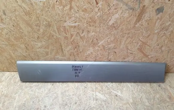 Renault Trafic III (X82) Front door trim (molding) 