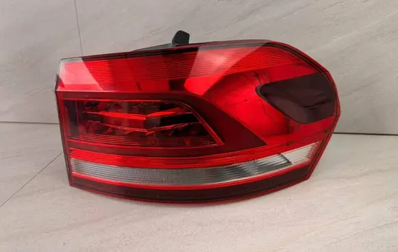 Volkswagen Touran III Rear/tail lights 5TA945208