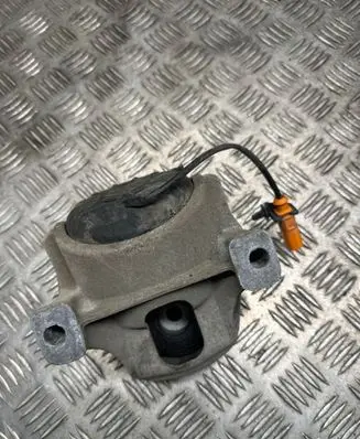 Audi A5 Sportback 8TA Engine mounting bracket 8r0199361