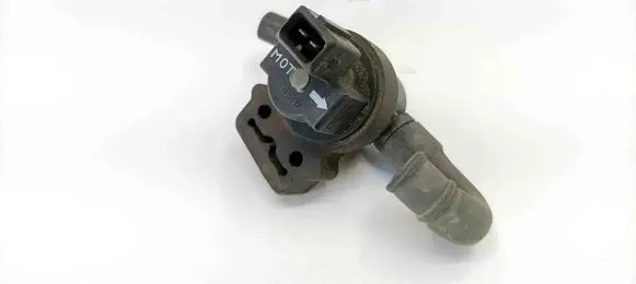 Mercedes-Benz SL R129 Engine mount vacuum valve 0004701593