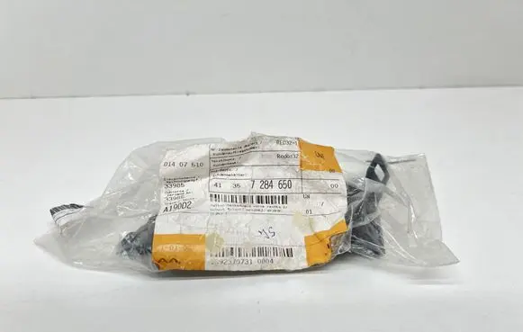 BMW 2 F22 F23 Fender mounting bracket 7284650
