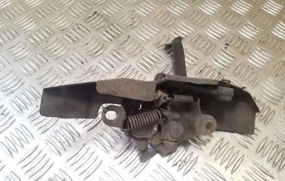 Toyota Avensis Verso Engine bonnet/hood lock/catch