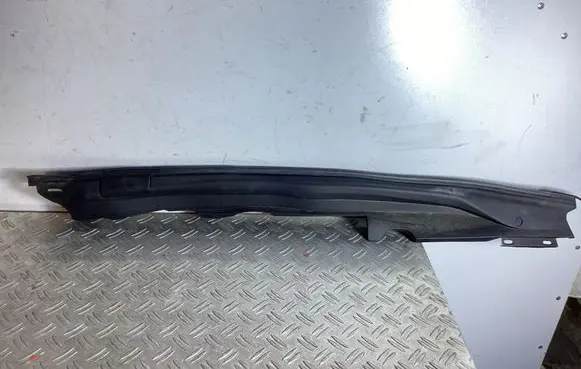 Lexus GS 250 350 300H 450H Fender end trim 5380630190 5382630180