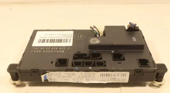 Mercedes-Benz CLS C219 Door control unit/module 2198202026