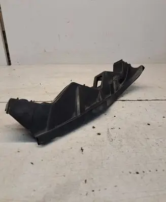 Volkswagen PASSAT B6 Front bumper mounting bracket 3C0807889