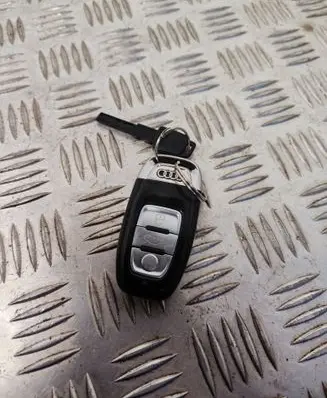 Audi A8 S8 D4 4H Ignition key/card 4H0959754DD