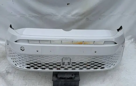 Volkswagen Caddy Front bumper 2K7807221 2K7807221A
